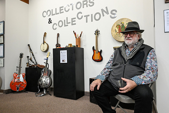 _DSC0523 - Mike and his Instruments