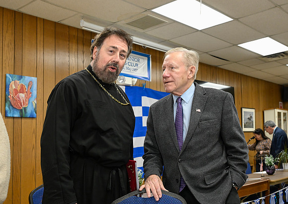 _DSC1041 - Father Peter and Mayor John