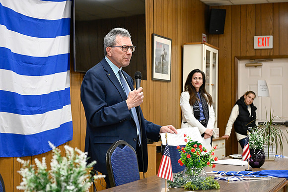 _DSC1047 - Peter Hilaris