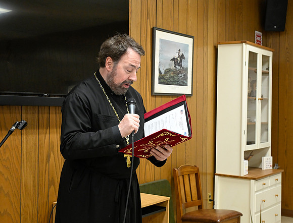 _DSC1063 - Father Peter