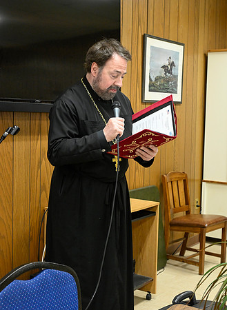 _DSC1064 - Father Peter