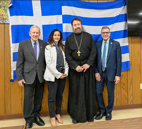 _DSC1088 - Mayor, Anna, Father Peter and Peter Hilaris