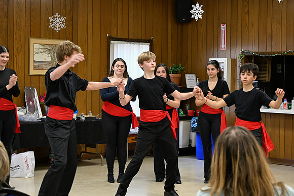 _DSC1092 - Dancers