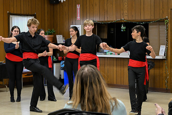 _DSC1093 - Dancers