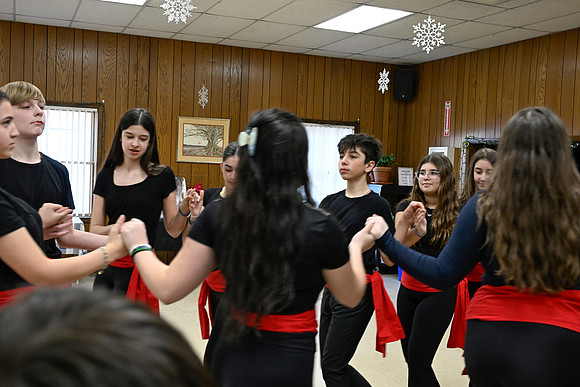 _DSC1090 - Dancers
