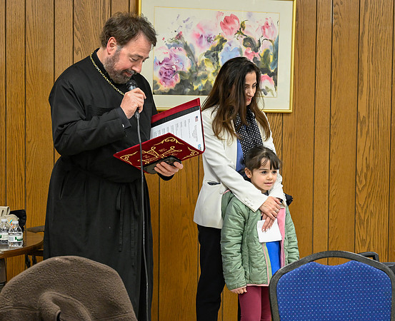 _DSC1118 - Father Peter and Anna