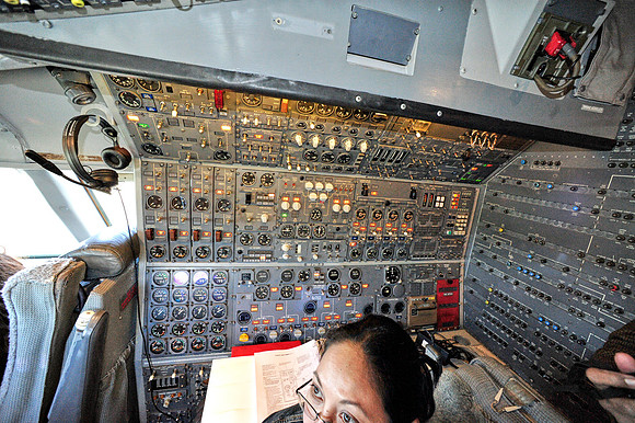 _DSC1278 (Flight Engineer's controls)
