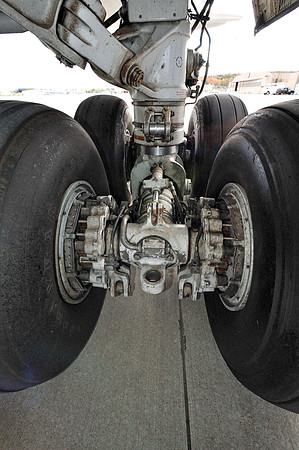 _DSC1247 (Landing gear closeup)