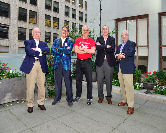 _8004958 (8x10 inch) Bob Schultz, Arthur Yee, Mo Silverman, Alan Sheiner and Ruby Huttner