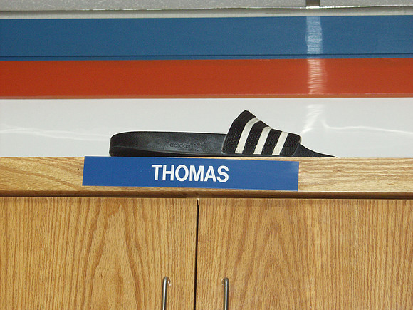 Locker room-NJ Knicks - Slippers